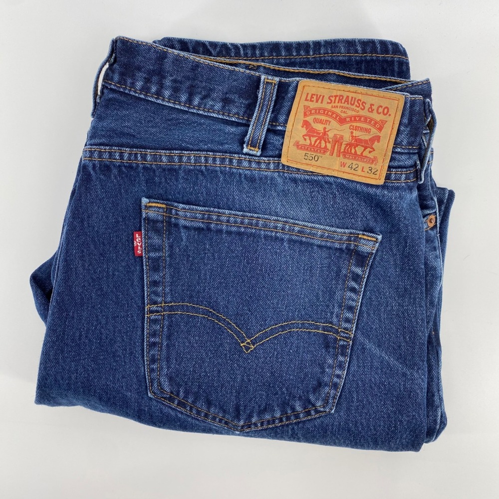 Levi Strauss 550 Relaxed Fit Mens 42 x 31 Denim Blue Jeans Dark Wash